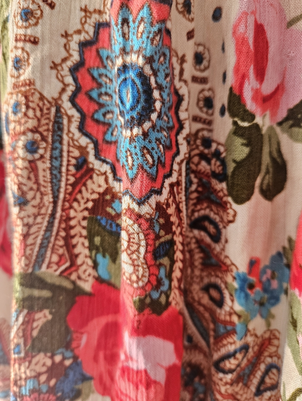 Bila Floral Paisley Boho Sleeveless Ruffle Blouse - Picture 7 of 11